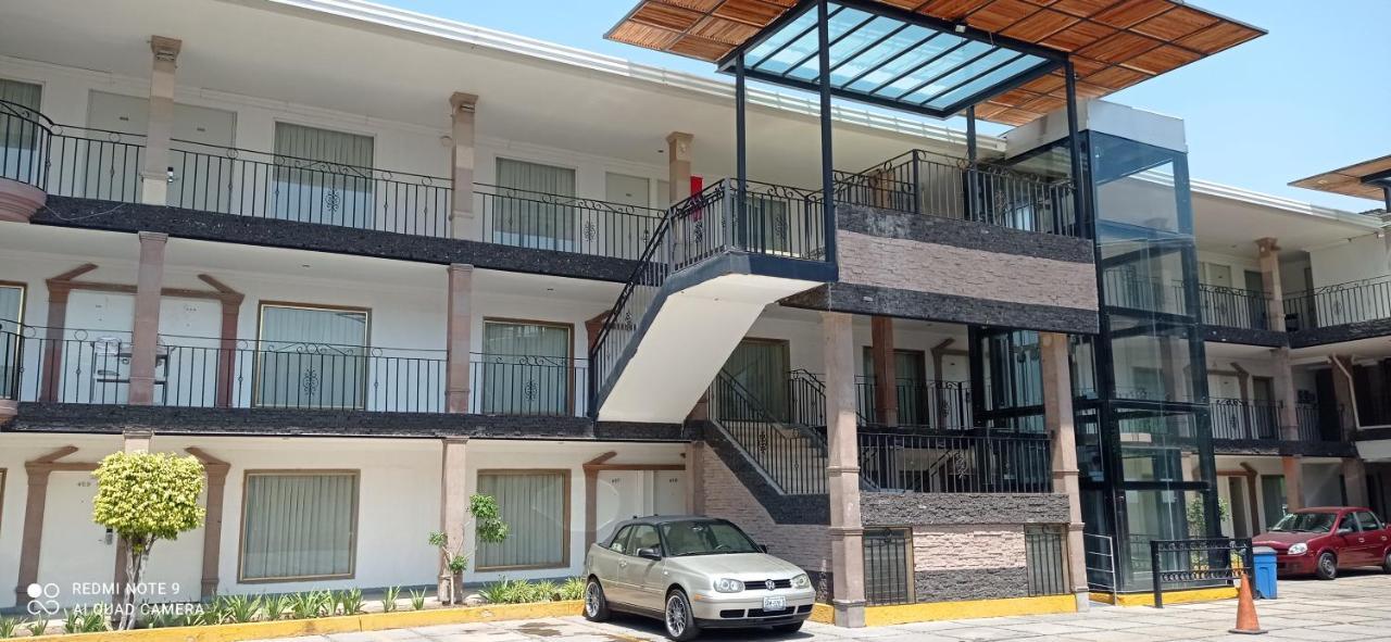 Hotel Flamingo Ирапуато Экстерьер фото