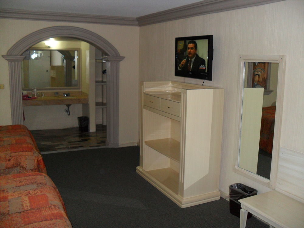 Hotel Flamingo Ирапуато Экстерьер фото