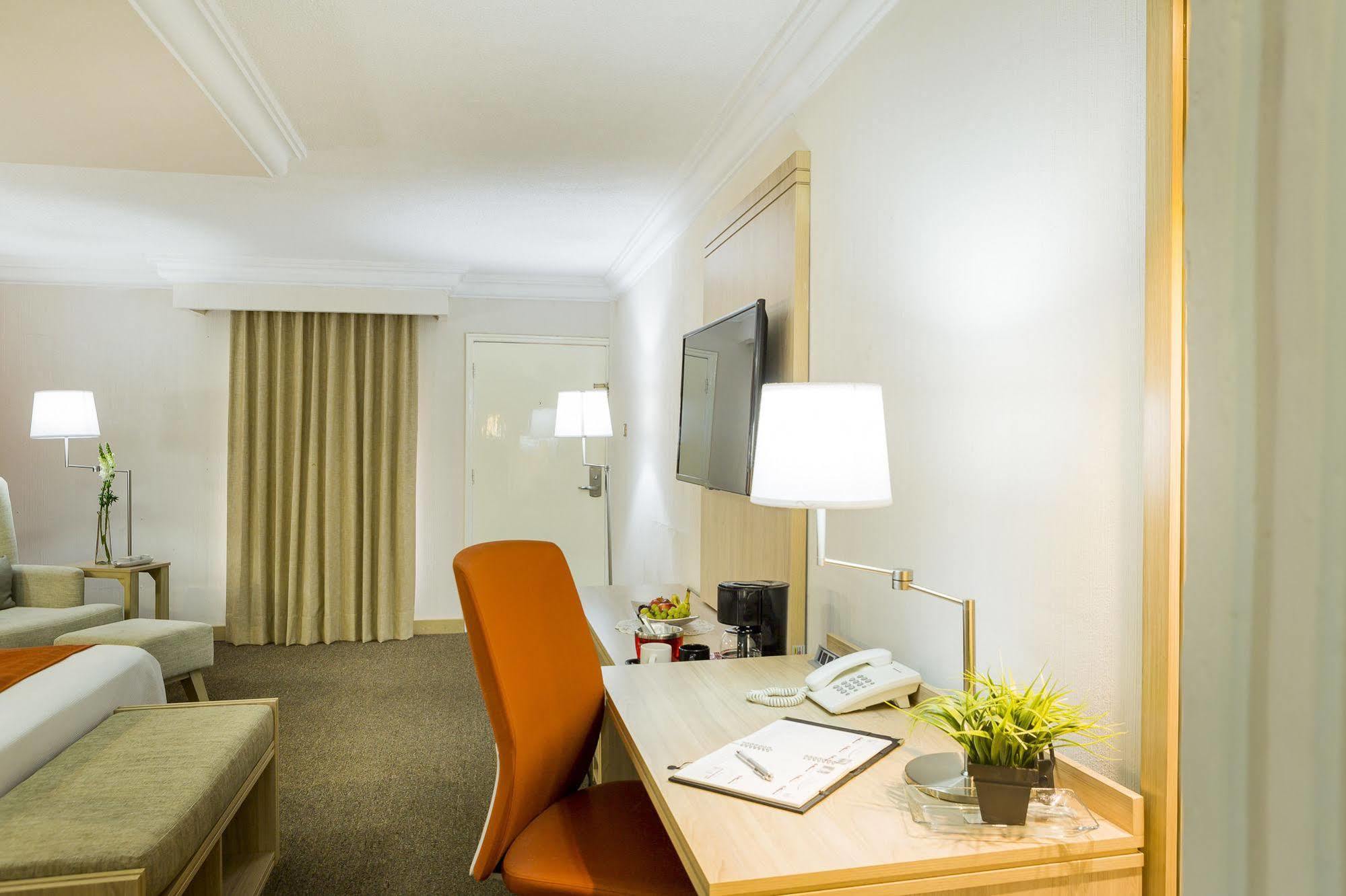 Hotel Flamingo Ирапуато Экстерьер фото