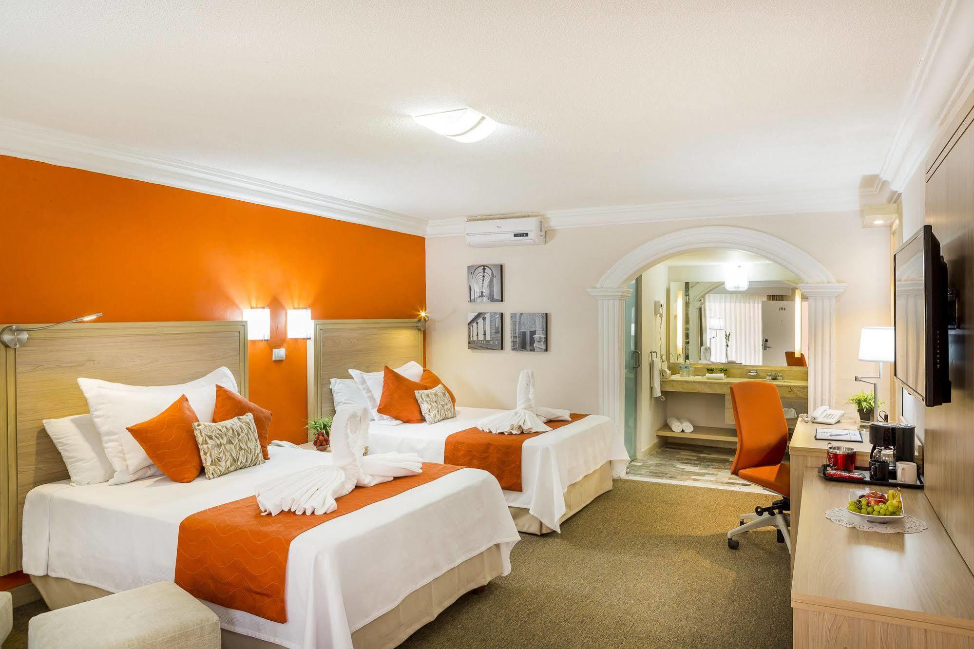 Hotel Flamingo Ирапуато Экстерьер фото