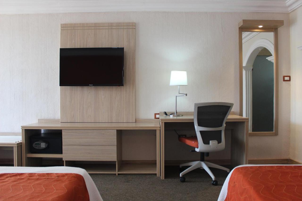Hotel Flamingo Ирапуато Экстерьер фото